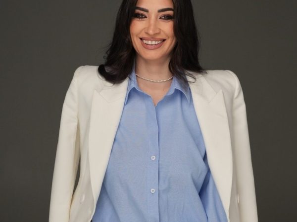 Manuela Halasag promovează, alături de REMAX Klass, o nouă cultură în vânzarea de apartamente decomandate